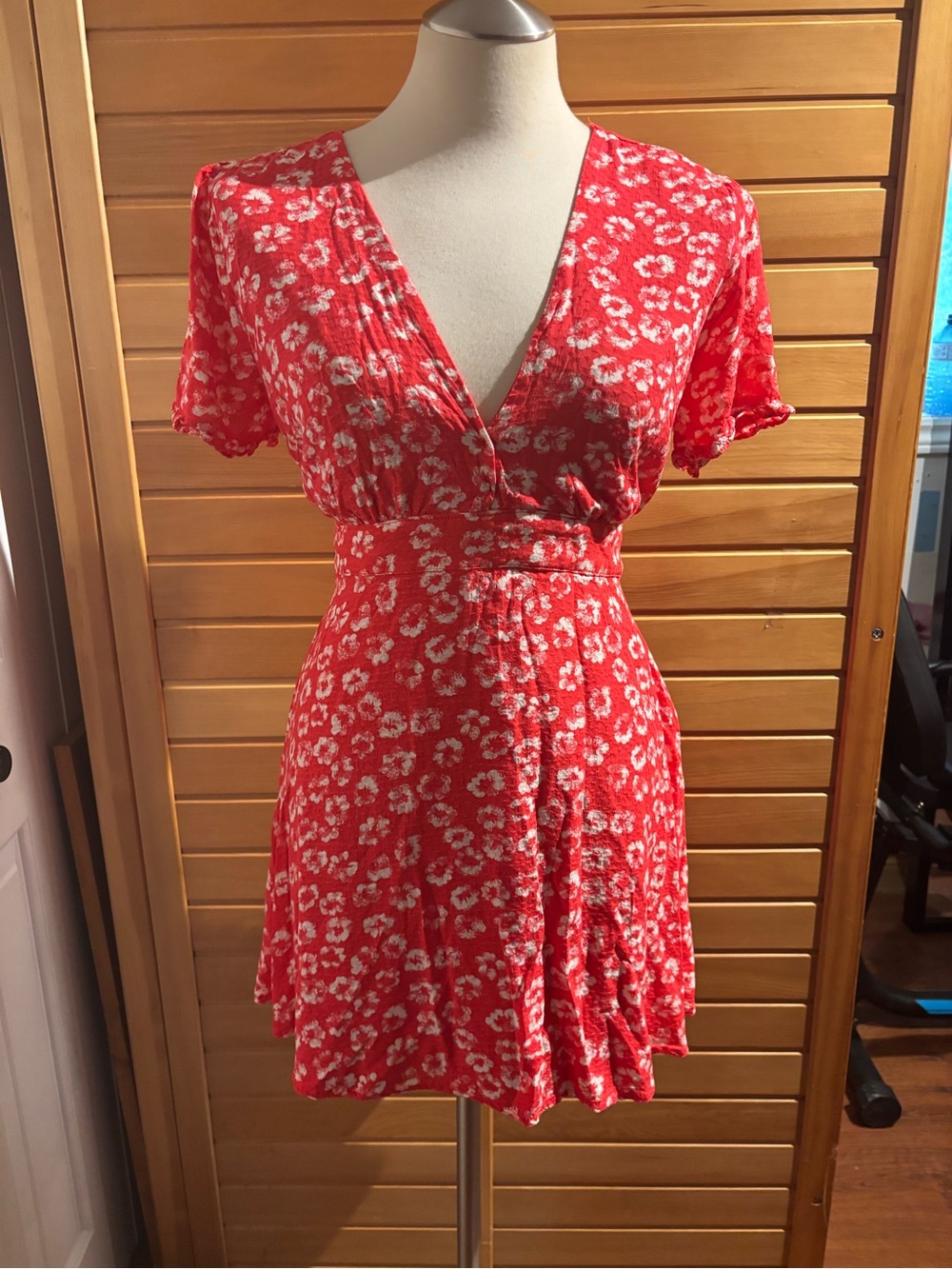 Lulu's Red Floral Wrap-Style Midi Dress